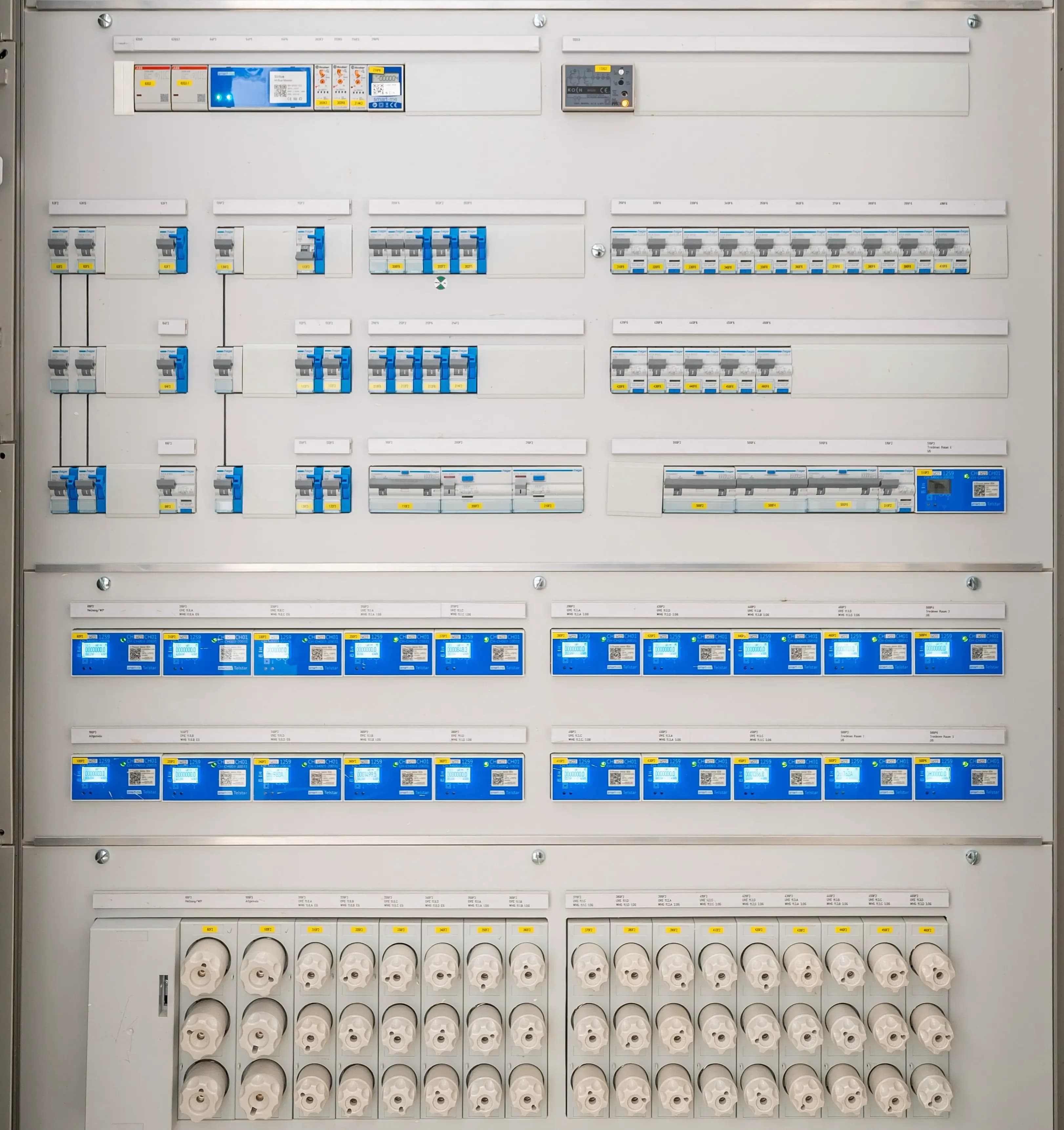 Lastmanagement zwischen Wärmepumpe, Ladepunkten und Photovoltaik